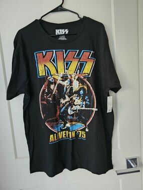 Kiss Black Tee with Yellow & Blue Band Graphic